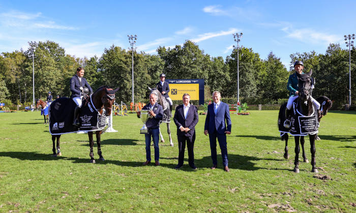 Diacontinus x Calido's
                                                                    Chalet