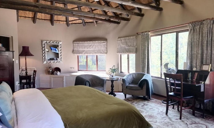 Standard - Hawklee House